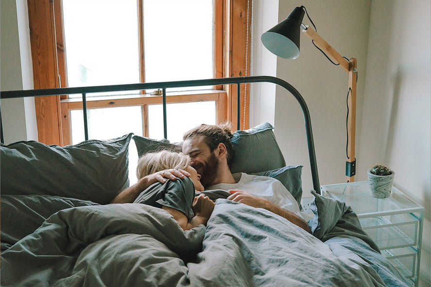 New findings reveal 35% of Brits don’t have a preferred side of the bed - Time4Sleep