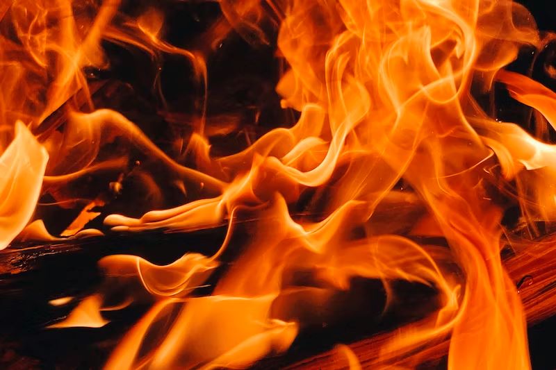 What do dreams of fire mean? - Time4Sleep