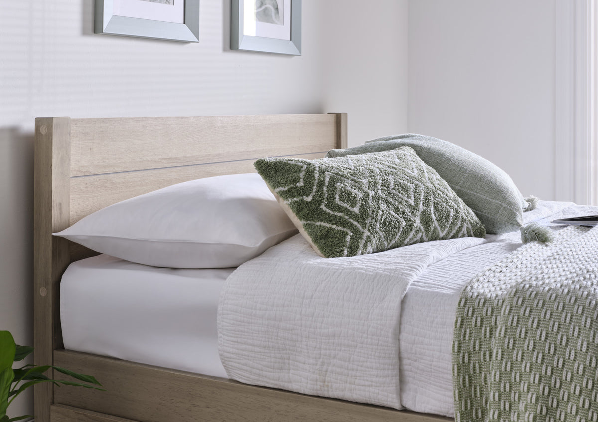 Oakdale Oak Finish Drawer Storage Bed Frame Bed Keppel