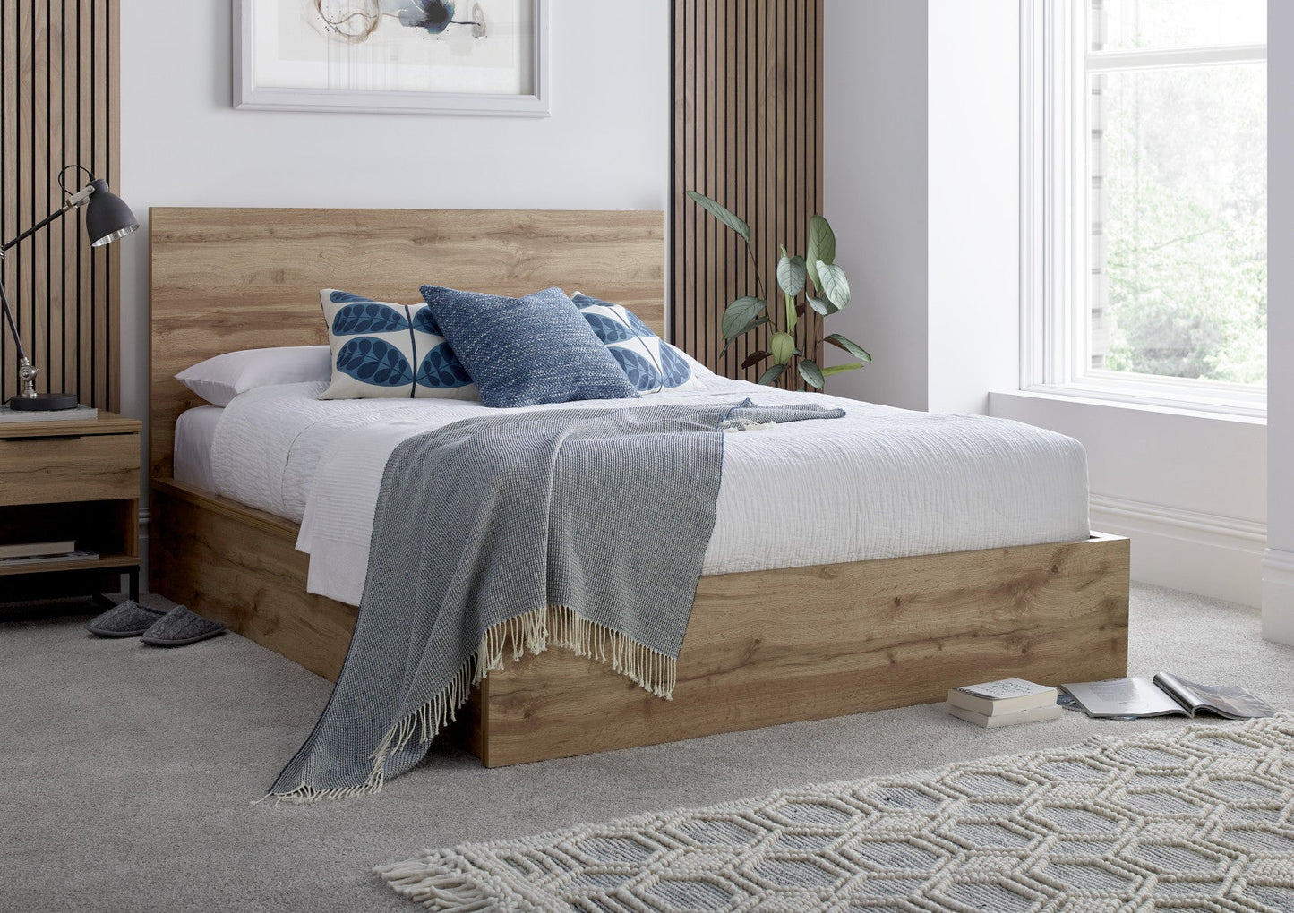 Bundle: Chicago Industrial Oak Ottoman Storage King Size Bed And Memory Pocket 1000 Hybrid King Size Mattress Bundle time4sleepadmin