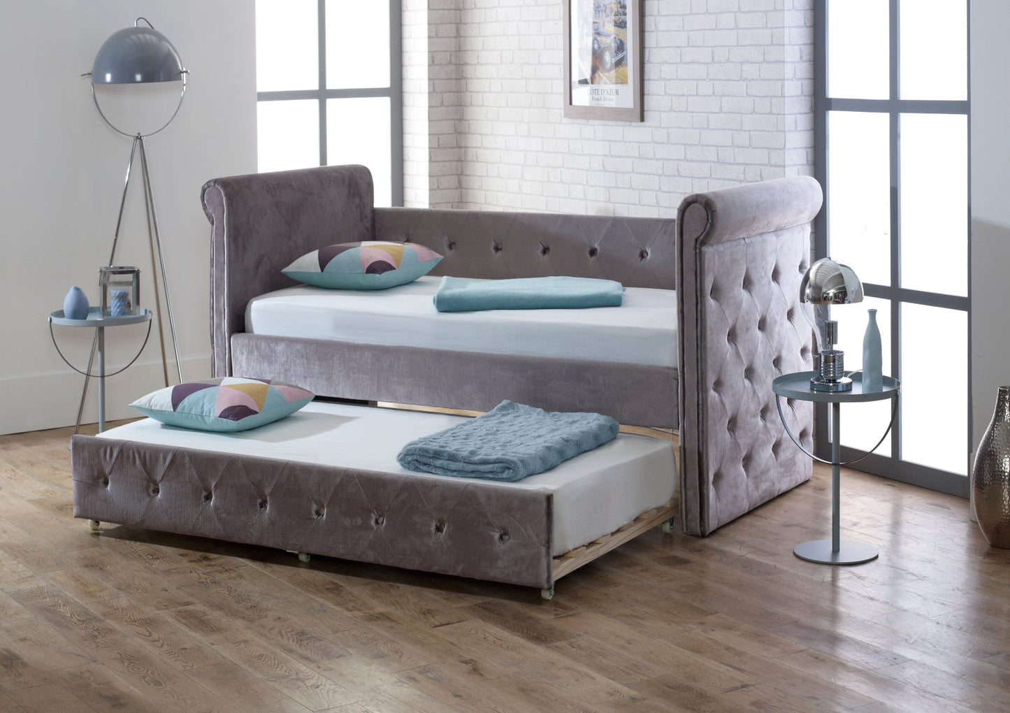 Chesterfield Upholstered Day Bed - Silver Bed Time4Sleep