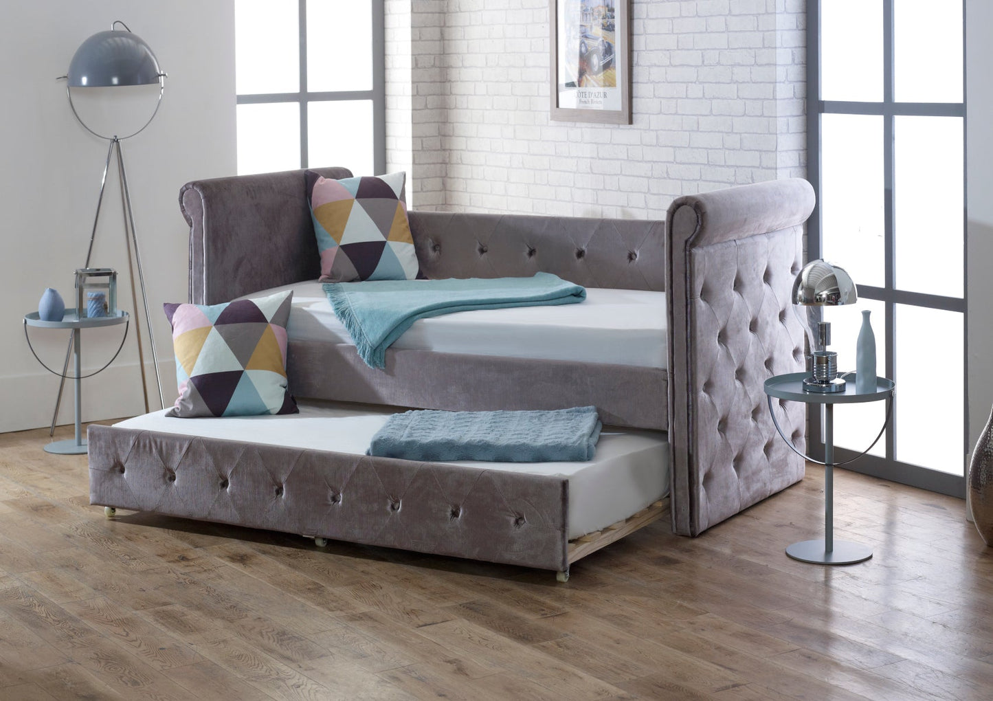 Chesterfield Upholstered Day Bed - Silver Bed Time4Sleep