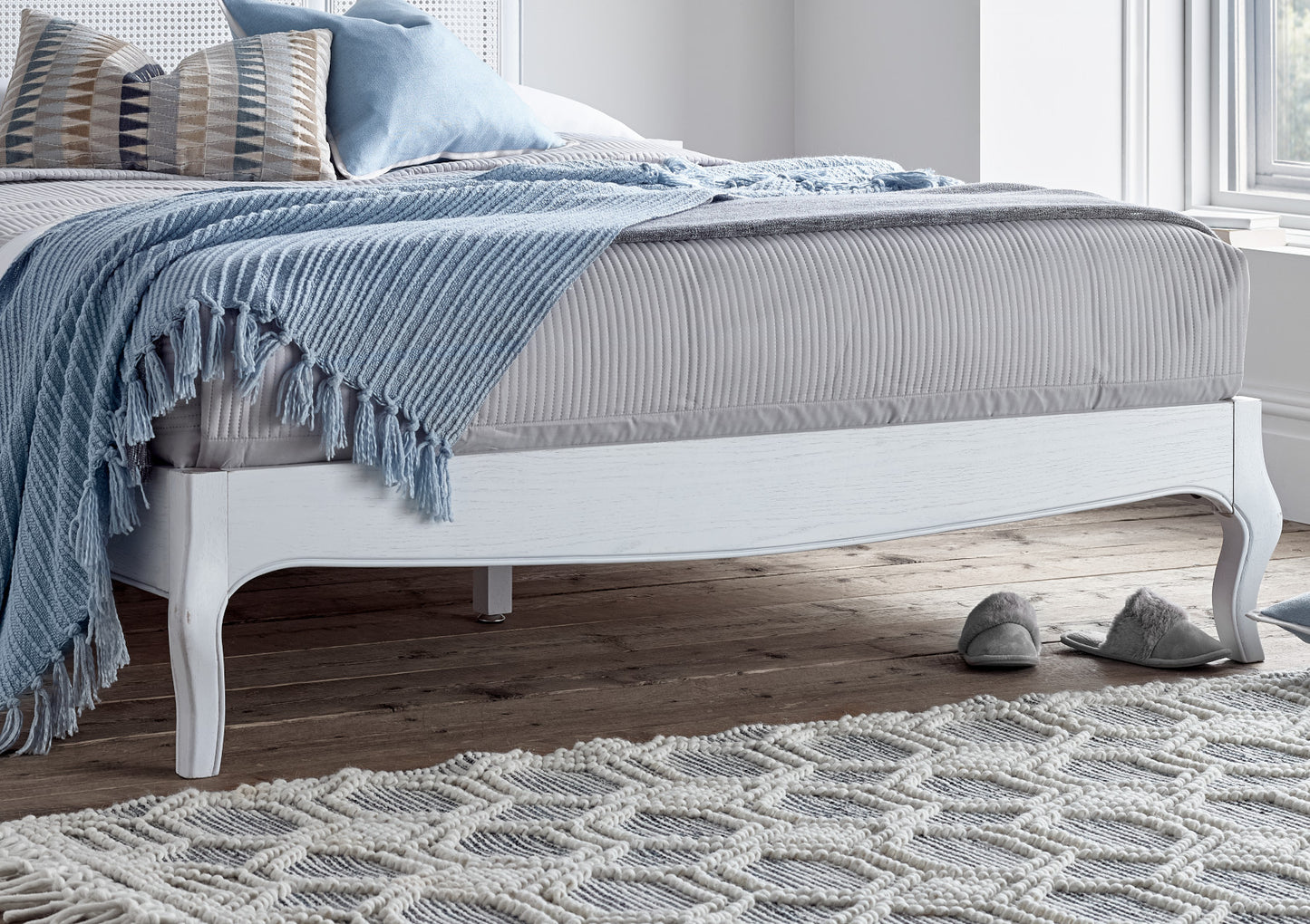 Sienna White Rattan Bed Frame Bed time4sleepadmin