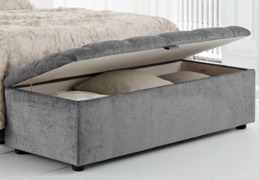 Ascot Tufted Upholstered Blanket Box