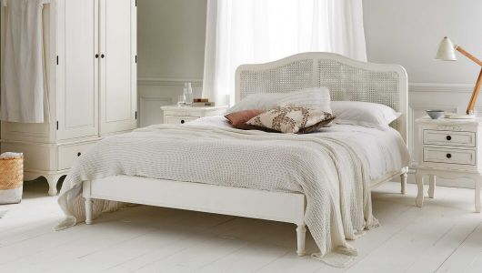 King Size Antique Style Beds, Vintage Style King Size Bed Frame