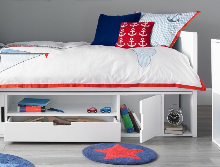 Vancouver Cabin Bed