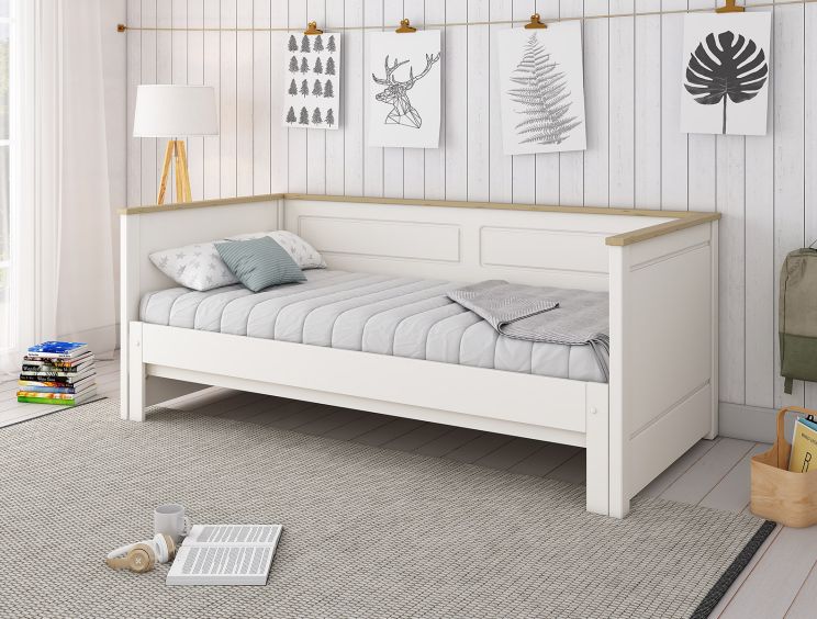 Heritage White Day Bed With Guest Bed