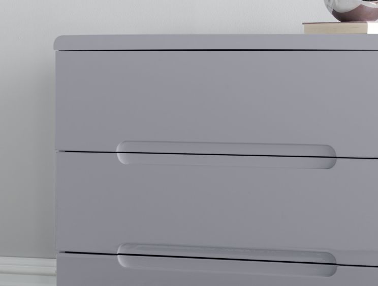 Julian Bowen Manhattan Grey 3 Drawer Chest time4sleep