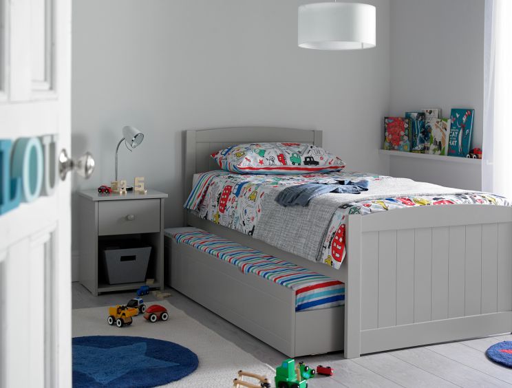 Wood bed frame with on sale pull out bed