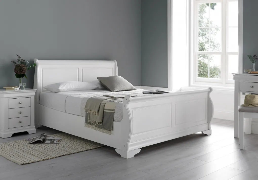 Sleigh Bed Style Guide