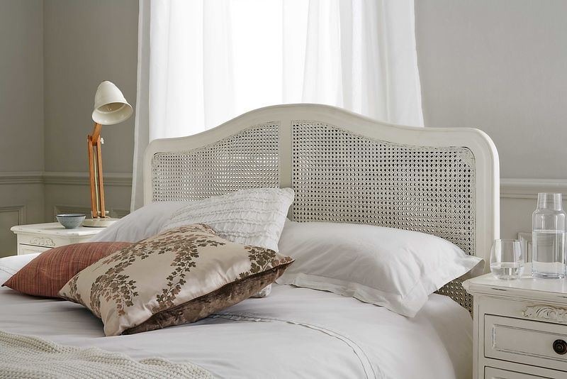 Loire store rattan bed
